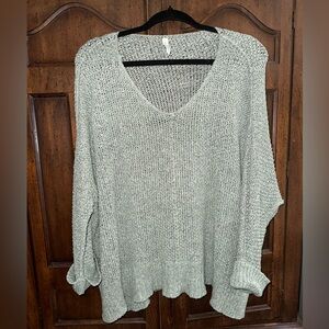 Wishlist Heathered V-Neck Sweater - Soft Green